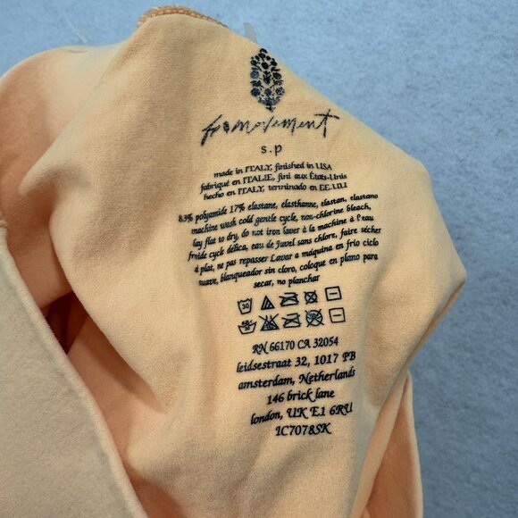 FP Movement Skirt Womens Small Peach Mesh Layered Activewear Shorts Built In - Picture 8 of 9